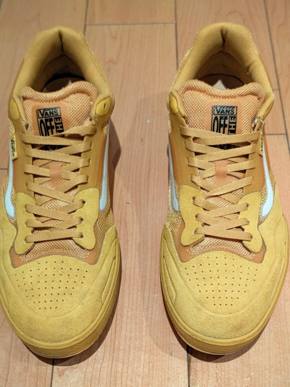 Vans AVE 2.0 Skate Shoes Yellow/Gold (VN0A2Z3HGLD) Men’s Size 10.5